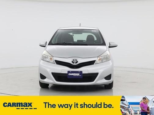 2013 Toyota Yaris LE