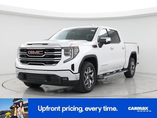 White 2024 GMC Sierra 1500 SLT