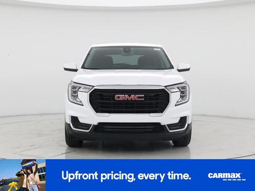 White 2024 GMC Terrain SLE