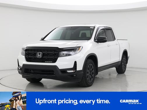 White 2024 Honda Ridgeline Black Edition