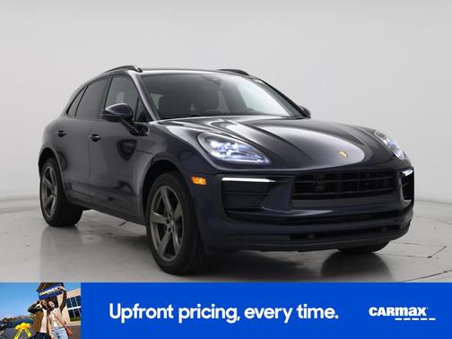 2022 Porsche Macan Base (PDK)