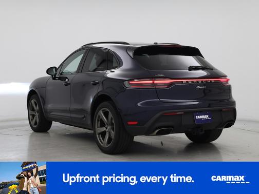 2022 Porsche Macan Base (PDK)