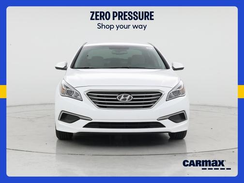White 2017 Hyundai SONATA SE