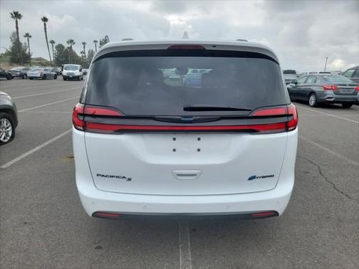 2021 Chrysler Pacifica Hybrid Touring L