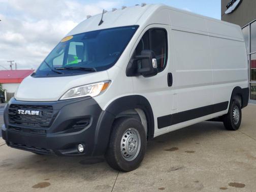 2025 RAM ProMaster 2500 Tradesman