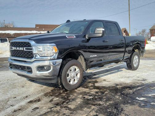 2024 RAM 2500 Big Horn Crew Cab 4x4 6'4' Box