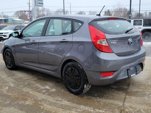 2017 Hyundai Accent SE