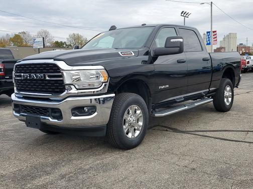 2024 RAM 2500 Big Horn Crew Cab 4x4 6'4' Box