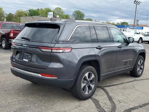 2022 Jeep Grand Cherokee 4xe Base