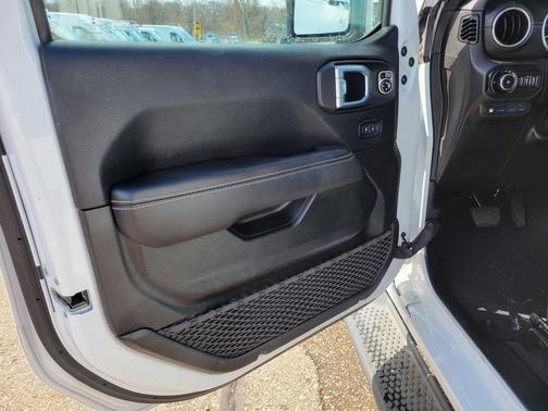 Bright White Clearcoat 2021 Jeep Wrangler Unlimited 4xe Sahara