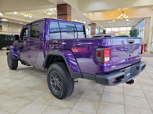 2026 Jeep Gladiator Sport S