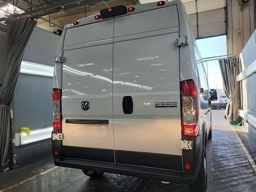 2025 RAM ProMaster 2500 Tradesman