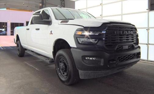 2025 RAM 2500 Tradesman Crew Cab 4x4 8' Box
