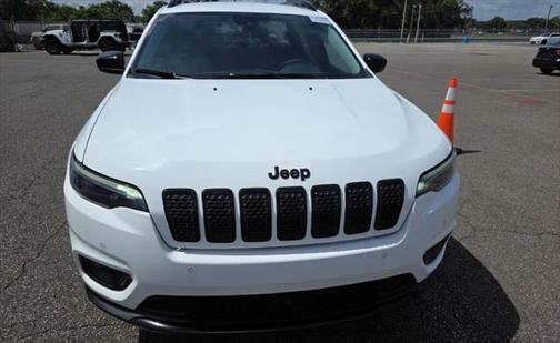 2023 Jeep Cherokee Altitude