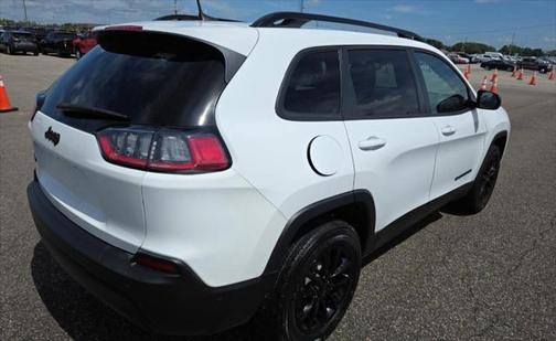2023 Jeep Cherokee Altitude