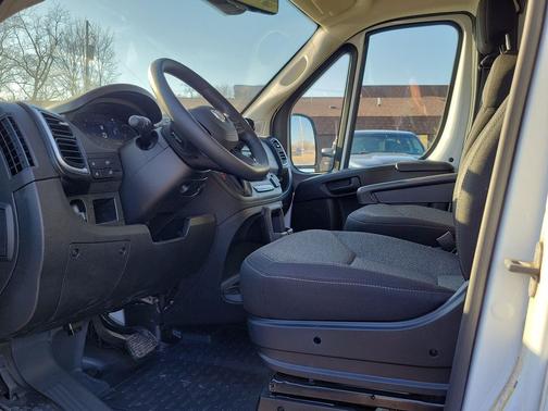 Bright White Clearcoat 2025 RAM ProMaster 3500 High Roof