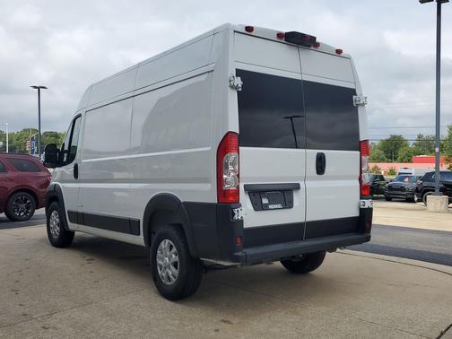 2025 RAM ProMaster 1500 Base
