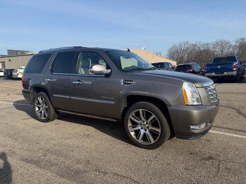 2013 Cadillac Escalade Luxury