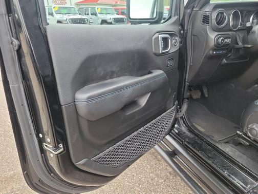 Black Clearcoat 2021 Jeep Wrangler Unlimited 4xe Rubicon