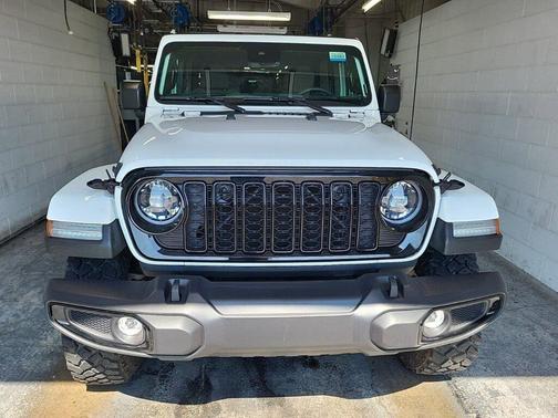 2024 Jeep Gladiator Willys