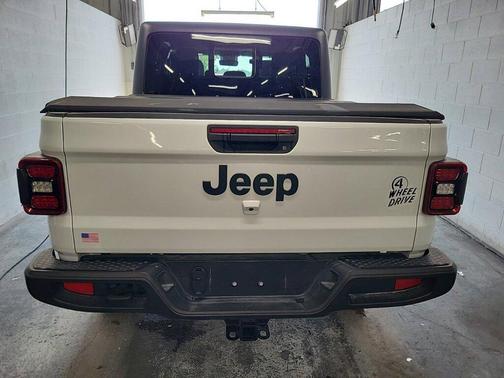 2024 Jeep Gladiator Willys