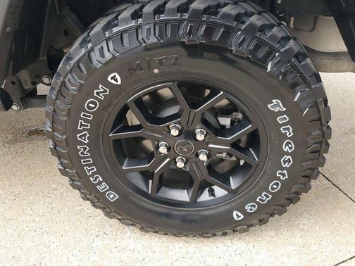 2024 Jeep Gladiator Willys