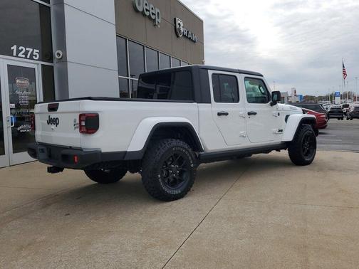 2024 Jeep Gladiator Willys