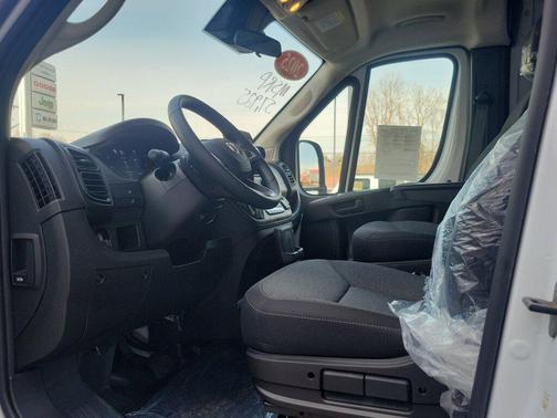 2025 RAM ProMaster 2500 Tradesman