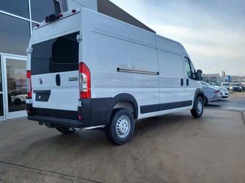 2025 RAM ProMaster 2500 Tradesman