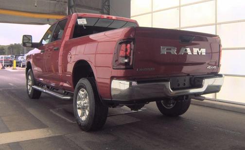 Molten Red Pearlcoat 2026 RAM 2500 Big Horn Crew Cab 4x4 6'4' Box