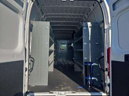 Bright White Clearcoat 2025 RAM ProMaster 3500 High Roof