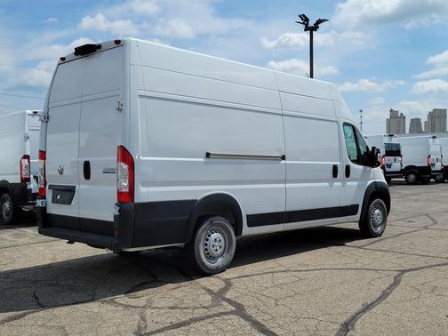 Bright White Clearcoat 2025 RAM ProMaster 3500 High Roof