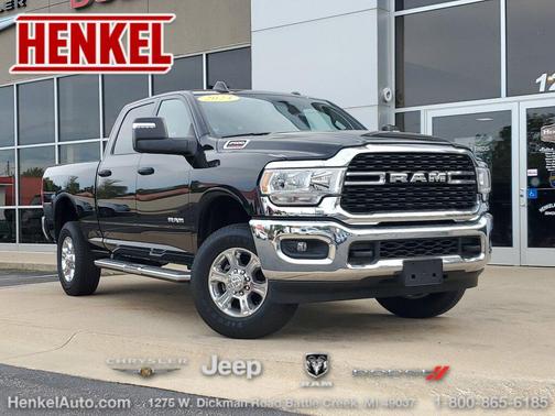 2024 RAM 2500 Big Horn Crew Cab 4x4 6'4' Box