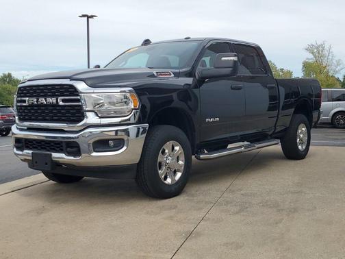 2024 RAM 2500 Big Horn Crew Cab 4x4 6'4' Box