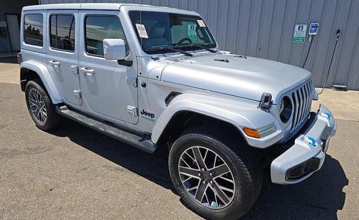 Silver Zynith Clearcoat 2022 Jeep Wrangler Unlimited 4xe Sahara High Altitude