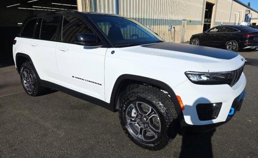 Bright White Clearcoat 2022 Jeep Grand Cherokee 4xe Trailhawk