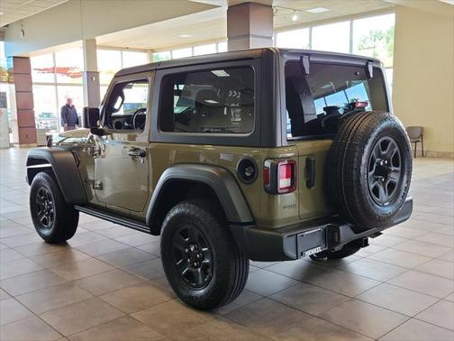 2025 Jeep Wrangler Sport
