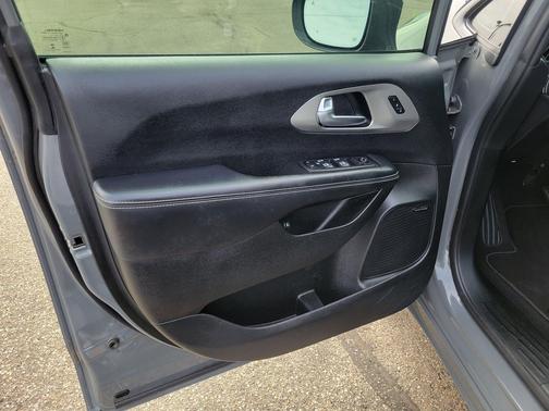 2022 Chrysler Pacifica Hybrid Limited