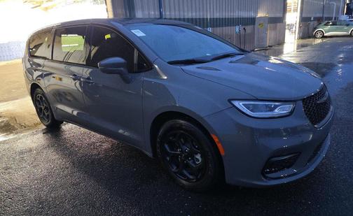 2022 Chrysler Pacifica Hybrid Limited