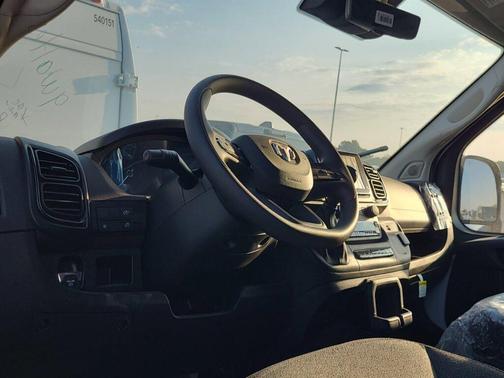 2025 RAM ProMaster 2500 Tradesman