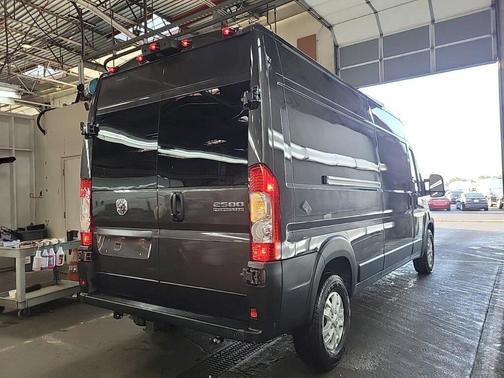 2025 RAM ProMaster 2500 High Roof