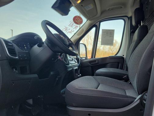 2025 RAM ProMaster 2500 Base