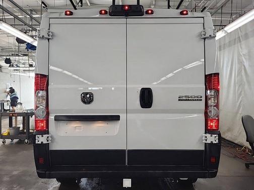 2025 RAM ProMaster 2500 Base
