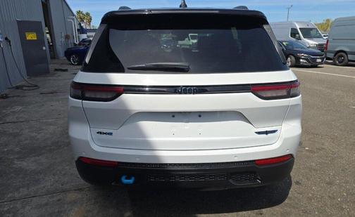 Bright White Clearcoat 2023 Jeep Grand Cherokee 4xe Trailhawk