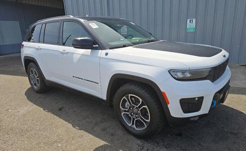 Bright White Clearcoat 2023 Jeep Grand Cherokee 4xe Trailhawk