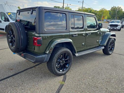 2022 Jeep Wrangler Unlimited 4xe Sahara