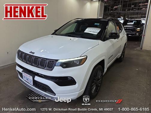 Bright White Clearcoat 2023 Jeep Compass High Altitude