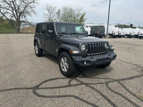 Granite Crystal Metallic Clearcoat 2018 Jeep Wrangler Unlimited Sport