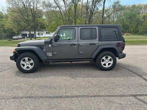 Granite Crystal Metallic Clearcoat 2018 Jeep Wrangler Unlimited Sport