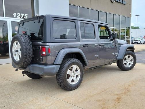 Granite Crystal Metallic Clearcoat 2018 Jeep Wrangler Unlimited Sport